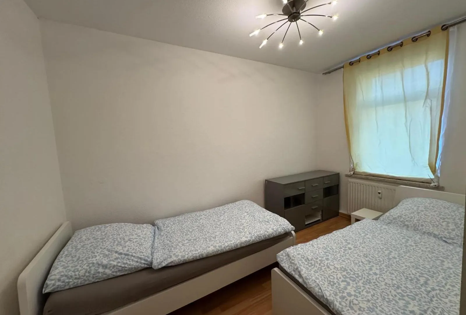 Wunderschoene Ferienwohnung Hebelstrasse 32 In Leipzig Almanya